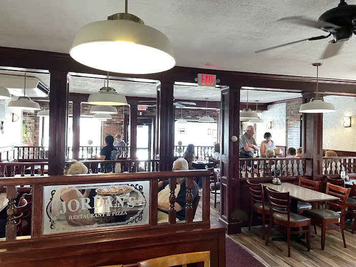 Jordan's Restaurant & Pizza Picture 5