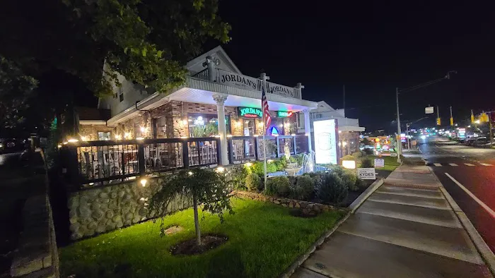 Jordan's Restaurant & Pizza Picture 1