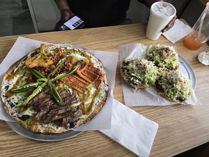 Oaxaca Taquería & pizzeria Picture 1