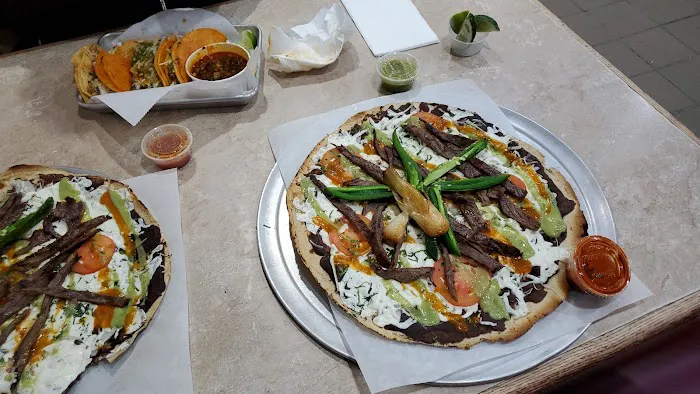 Oaxaca Taquería & pizzeria Picture 6