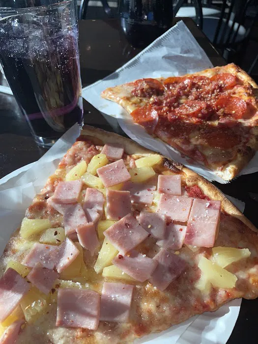 Main Street Pizza Picture 8