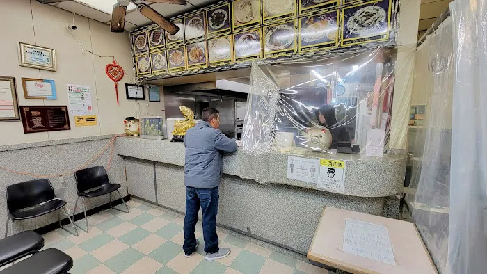 Seven Stars Chinese Restaurant Picture 3