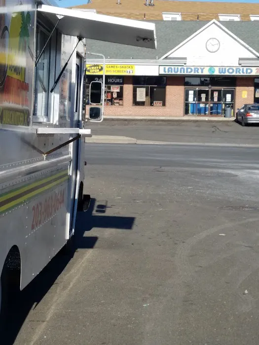 Divine Authentic Jamaican Kitchen Picture 9