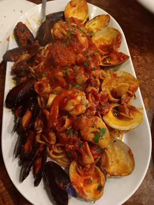 Massimo Pizzeria Ristorante Picture 2