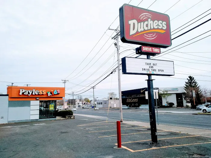 Duchess Restaurant Picture 7