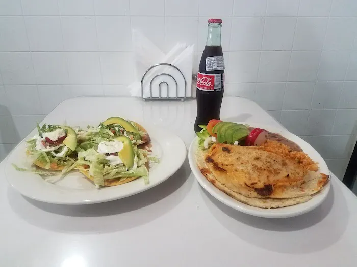 Serenata Restaurant Picture 3