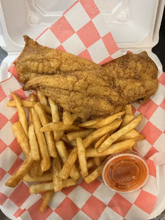 Good Eats Famous Fish And Chicken Picture 3