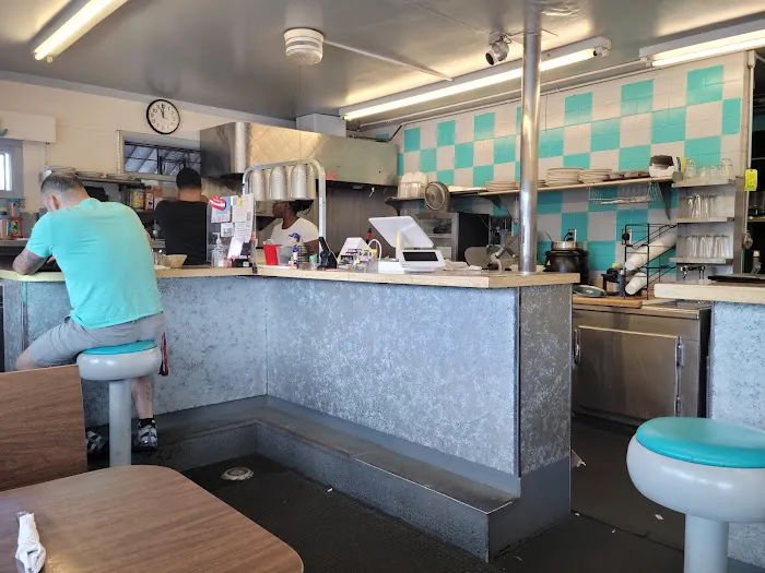 Joe's Diner Picture 5