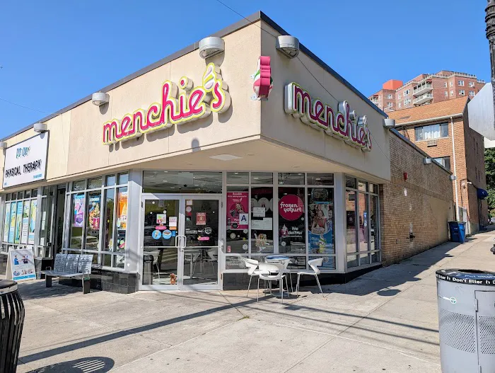 Menchie's Frozen Yogurt Picture 6