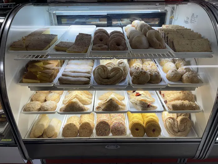 Punto Rojo Bakery and Restaurant Picture 10