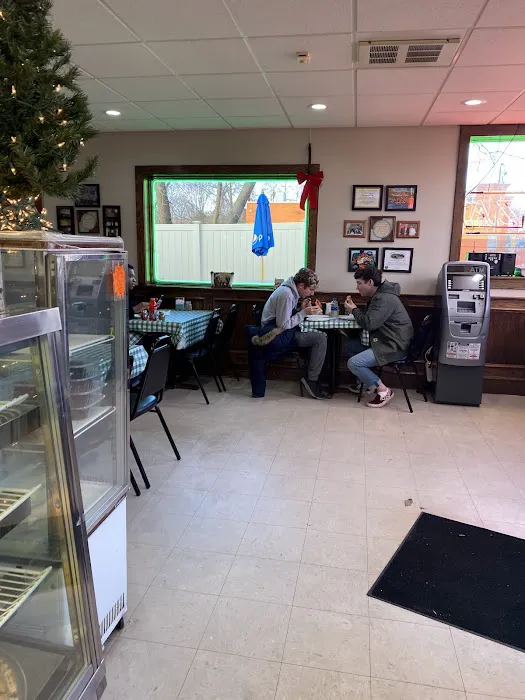 New York Avenue Pizza Picture 4