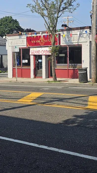 New York Avenue Pizza Picture 7