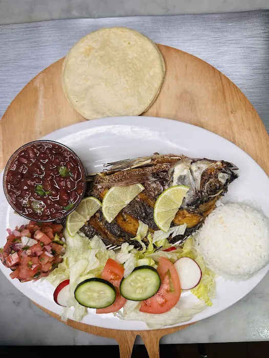 Pupuseria Olocuilta & Deli Picture 7