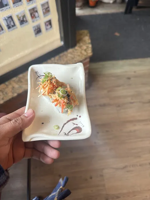 Lucky 110 Sushi Picture 1