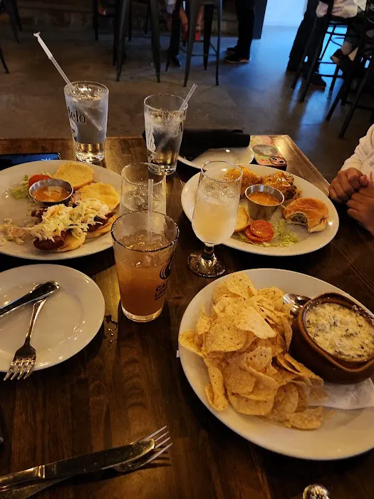 Tee Bar & Grille Picture 10