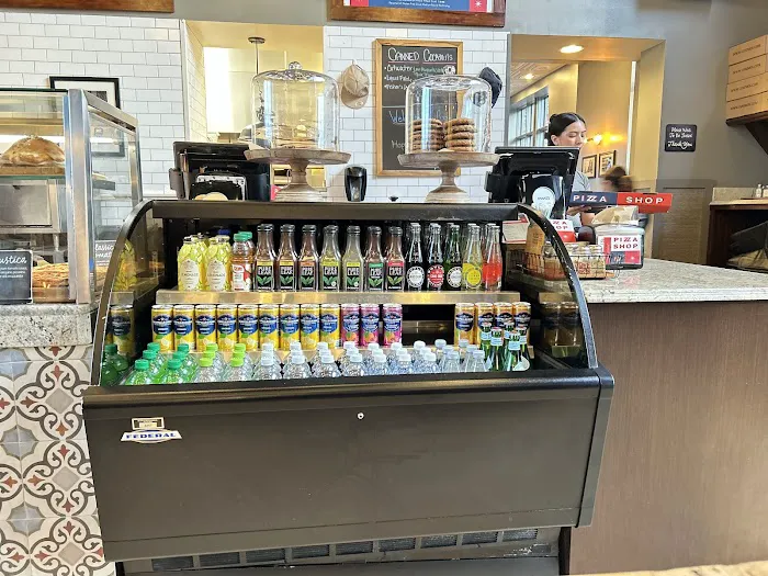 Pizza Shop Picture 3