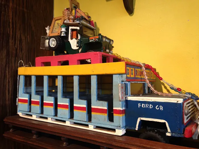 Don Hugo's Picture 5