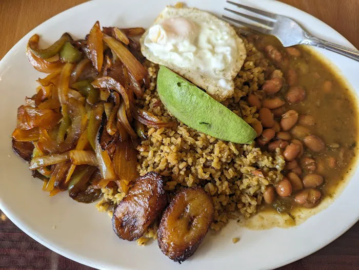 Don Hugo's Picture 3