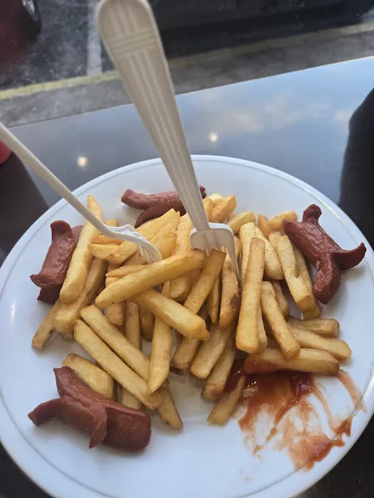 Mega Pizza Picture 4