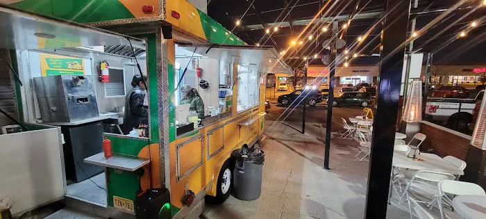 Total Brazil Food Truck Picture 3