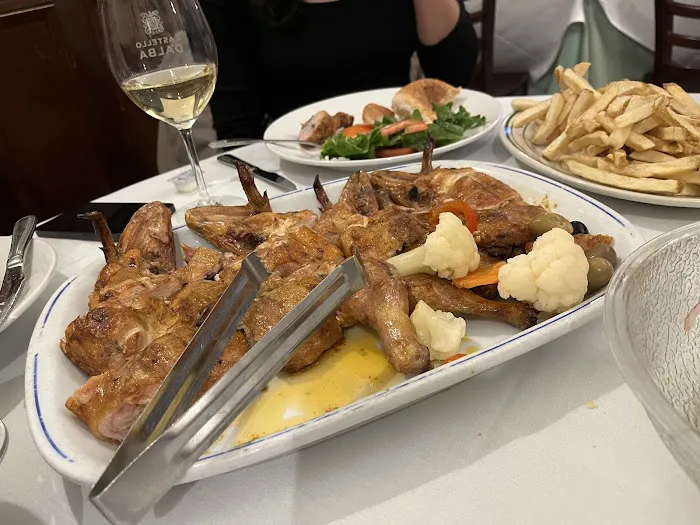 Portugalia Bar & Restaurant Picture 5