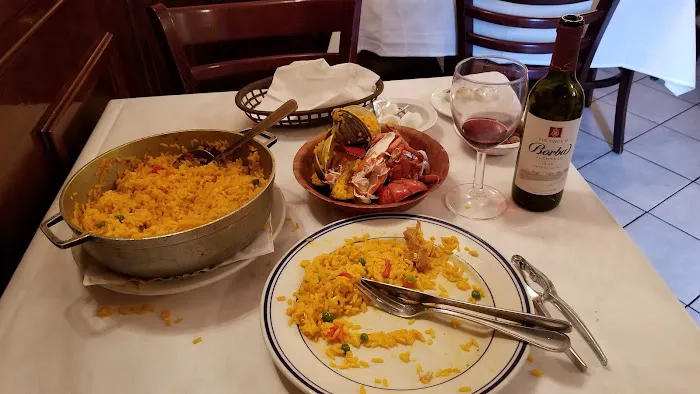 Portugalia Bar & Restaurant Picture 8