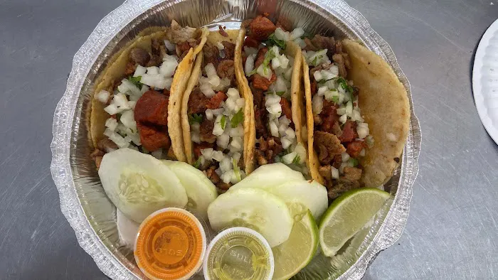 La Jarochita food truck Picture 1