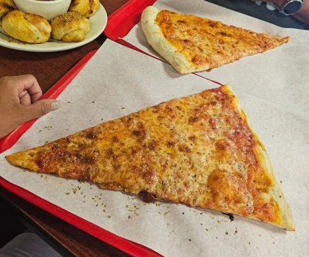 Gina's Pizzeria and Restaurant