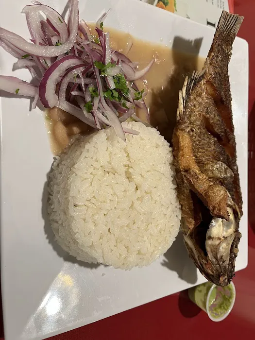 Lurin Restaurant Picture 3