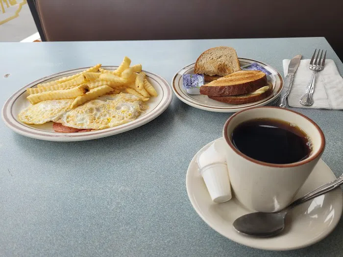 Chris's Family Diner Picture 2