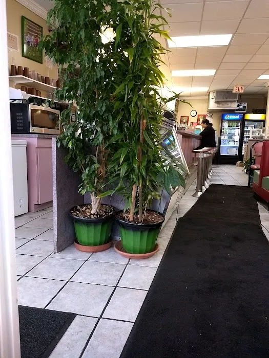 Chris's Family Diner Picture 1