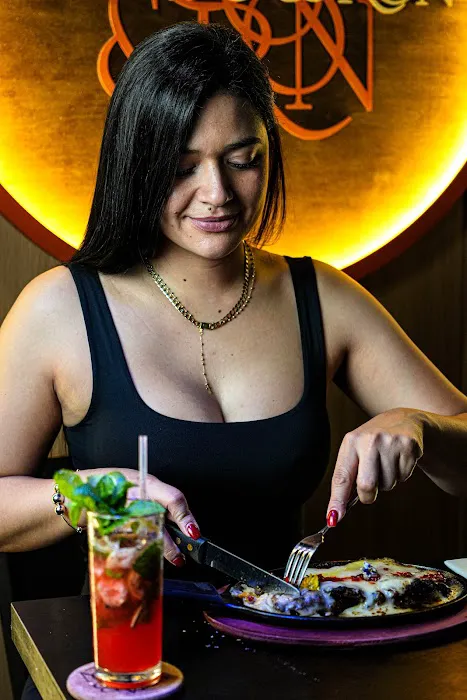 Tabaco y Ron Picture 4