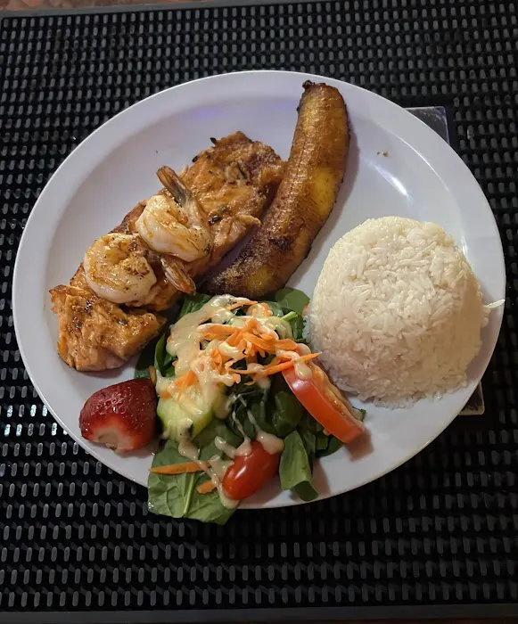 New Station House Bar & Grill Picture 4