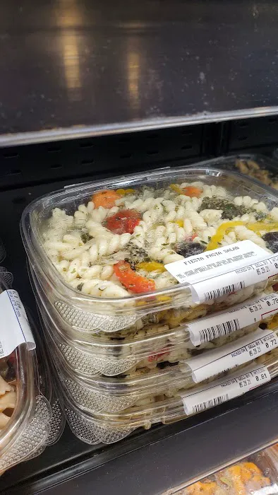 New Riverdale Gourmet Deli Picture 2