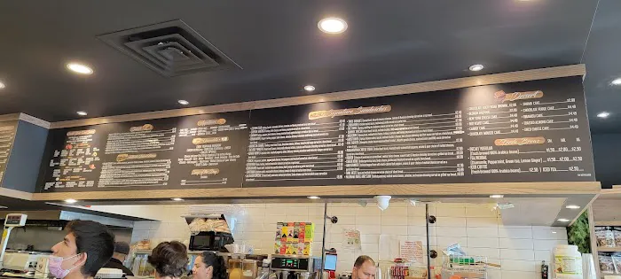 New Riverdale Gourmet Deli Picture 3