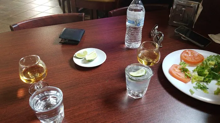 Ten Bar & Grill Restaurant Picture 1