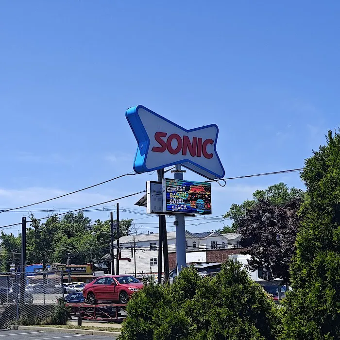 Sonic Drive-In Picture 7