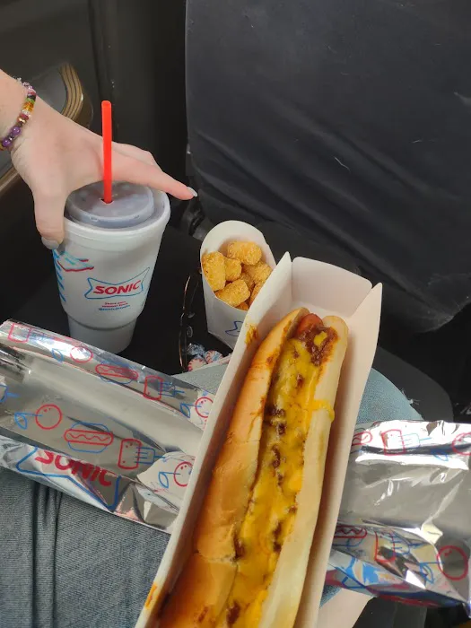 Sonic Drive-In Picture 9