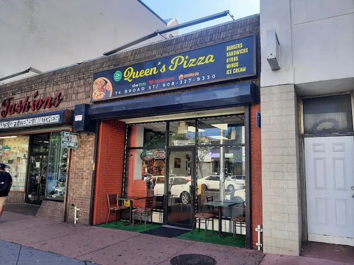 Queen's Pizza, Wings, Burger Halal Picture 9