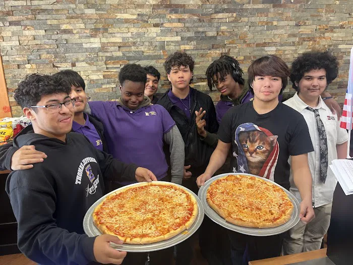 LEO'S PIZZERIA Picture 7