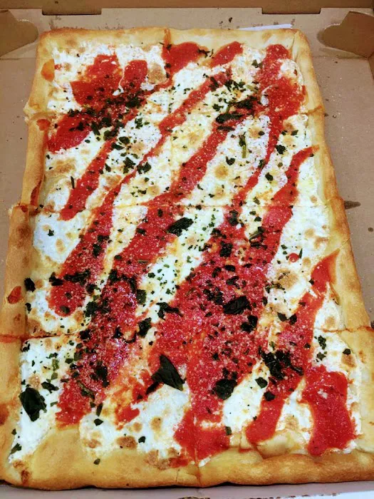 LEO'S PIZZERIA Picture 10