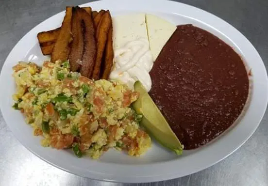 Criollo's Restaurant Picture 6