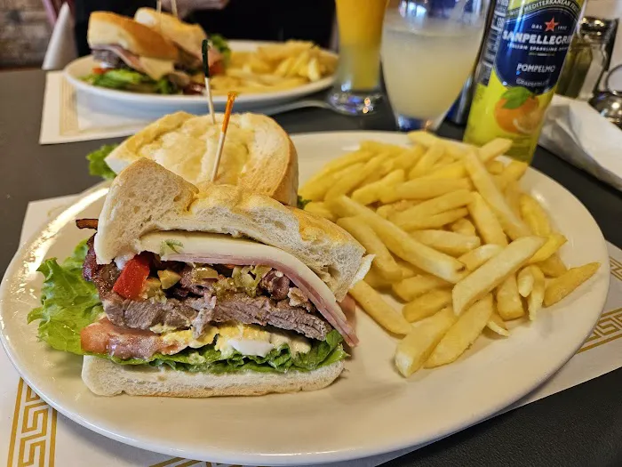 La Estancia Parrillada Pizzeria Uruguaya Picture 1