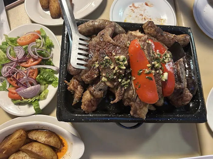 La Estancia Parrillada Pizzeria Uruguaya Picture 2