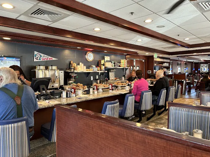 Sunrise Diner Picture 5