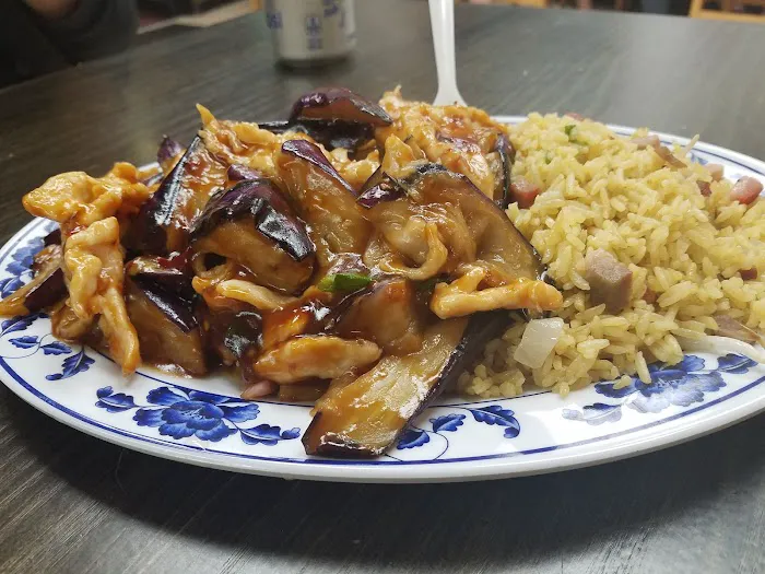 Ed Youngs Chinese Restaurant Picture 4