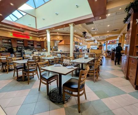 La Piazza Pizzeria Restaurant