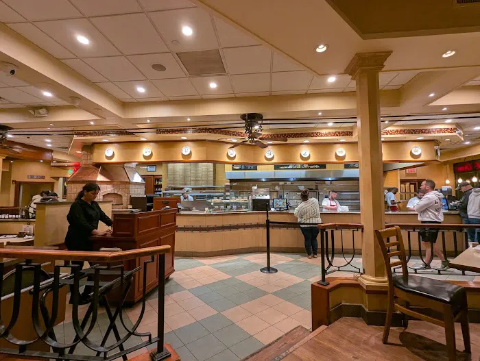 La Piazza Pizzeria Restaurant Picture 6