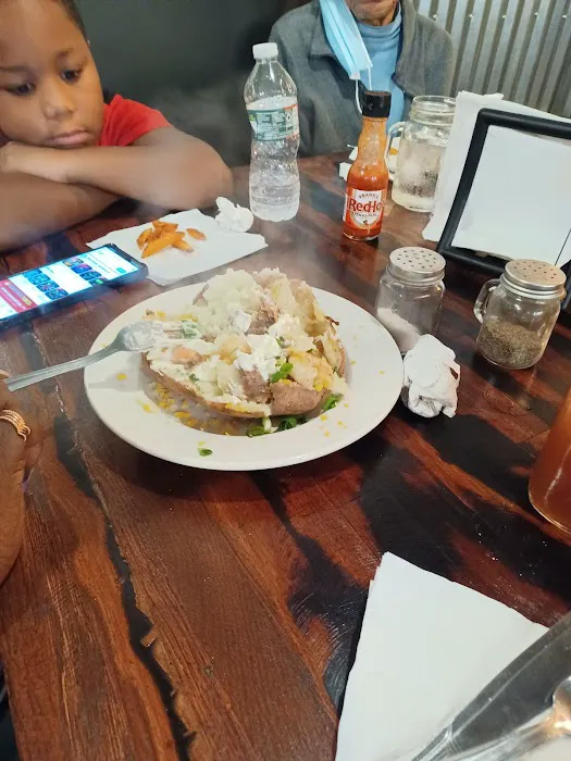 Pakk'd Potato & Seafood Picture 6