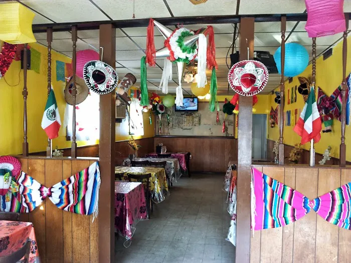 Las Pinatas Mexican Restaurant Picture 9